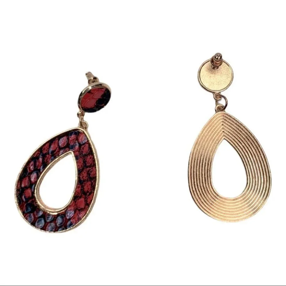 STAMKI gold tone
